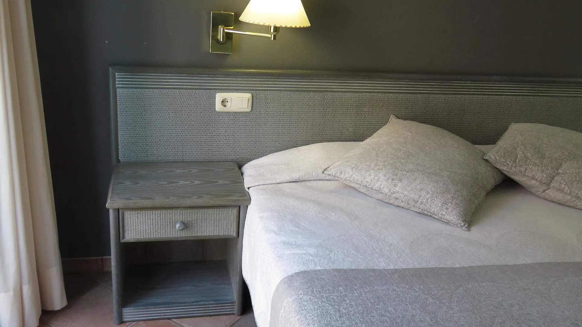 ***  Hotel Santa Anna L'Estartit Spain