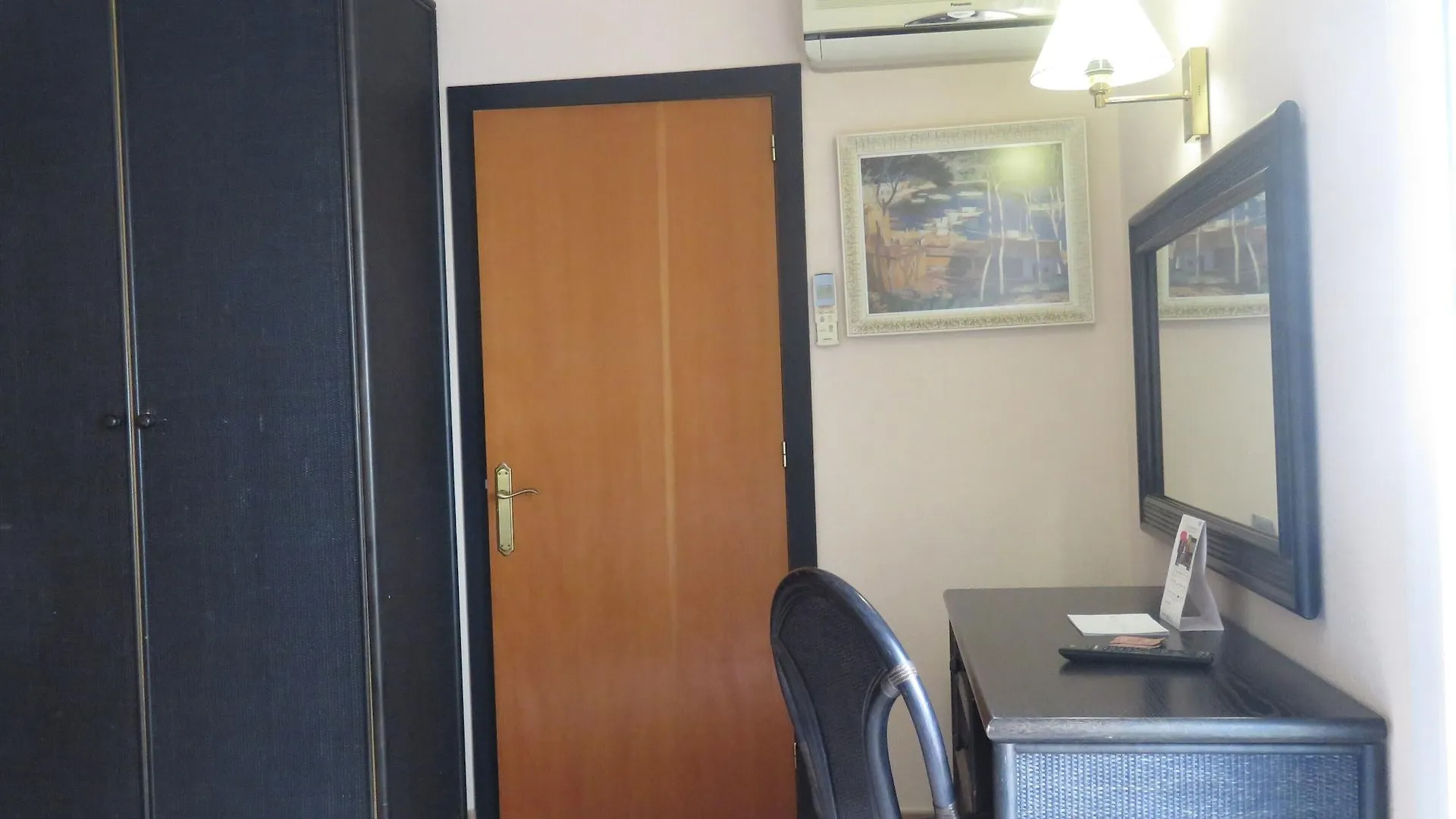 Hotel Santa Anna أولاستارتيت 3*,